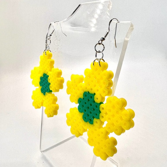Large Flower Earrings - Summer Earrings - Spring Earrings - Perler Earrings - Picture 5 of 8